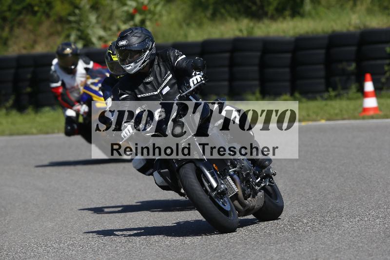 /Archiv-2024/29 12.06.2024 MOTO.CH Track Day ADR/Gruppe blau/66